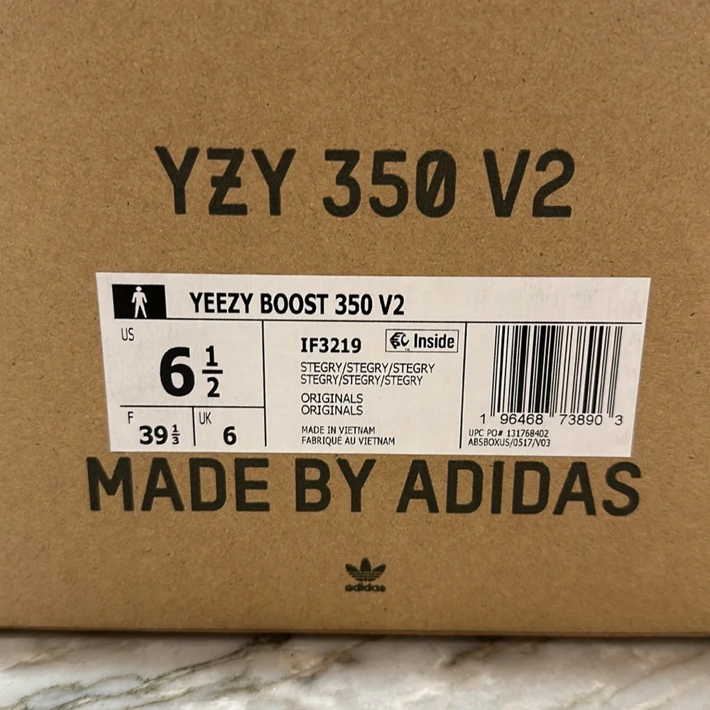 Yeezy 350 V2 Steel Grey - Picture 4 of 5